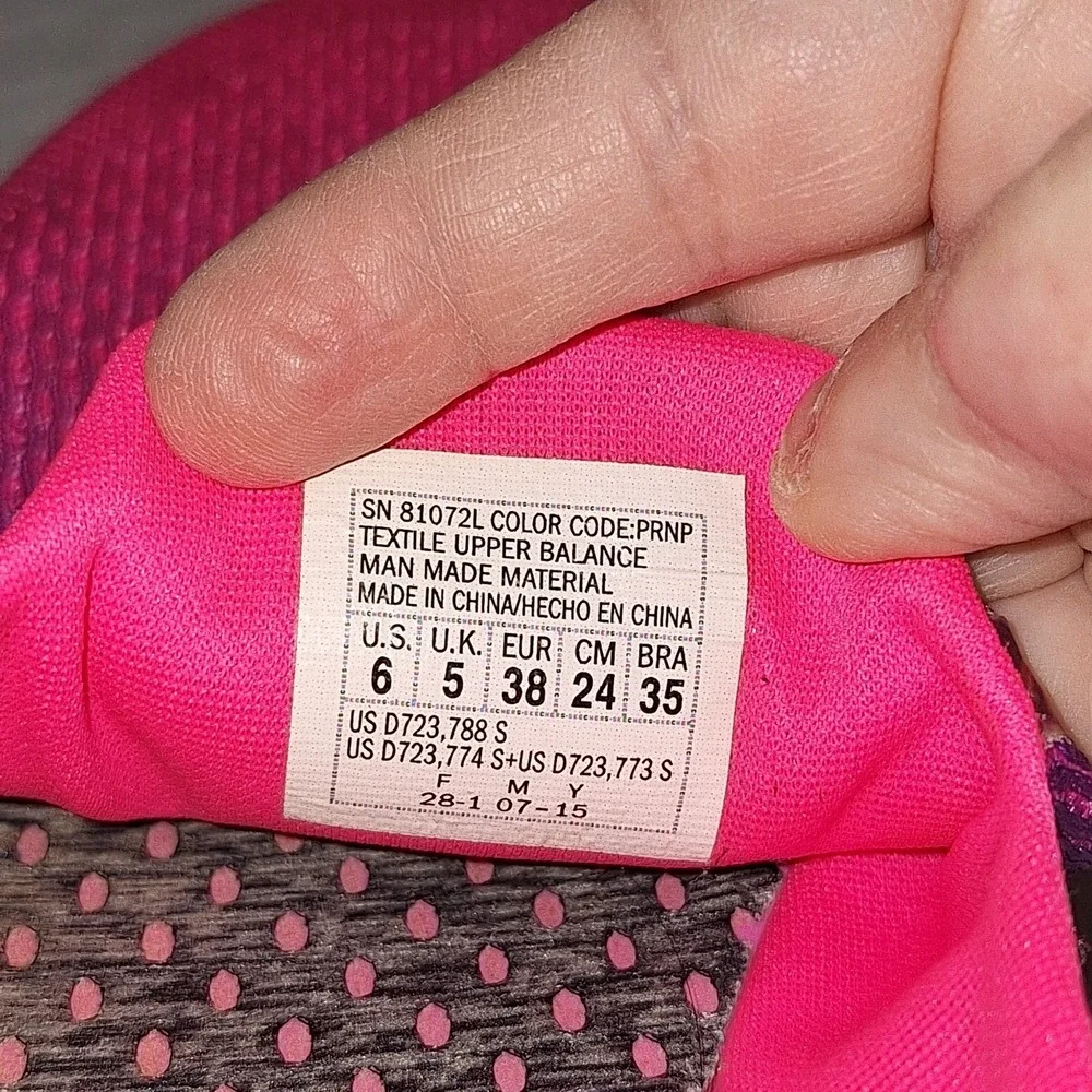 Skechers these goga